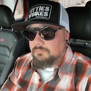 Meet your Posher, Chad